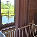 With Private Pond, Jacuzzi And Sauna Dom wakacyjny Lipusz