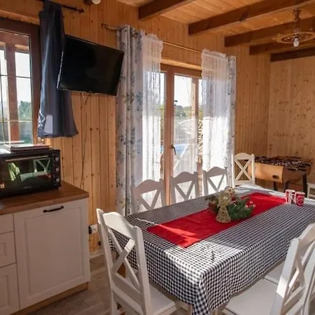 With Private Pond, Jacuzzi And Sauna Dom wakacyjny