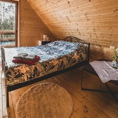 Semesterbostad With Private Pond, Jacuzzi And Sauna Lipusz