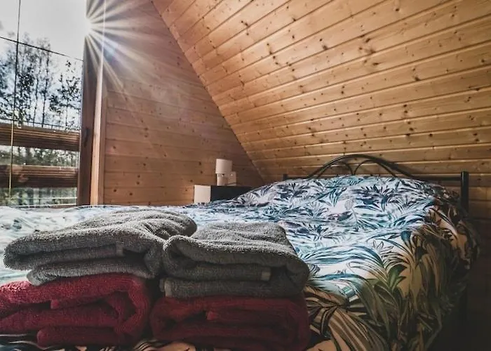 With Private Pond, Jacuzzi And Sauna Lipusz