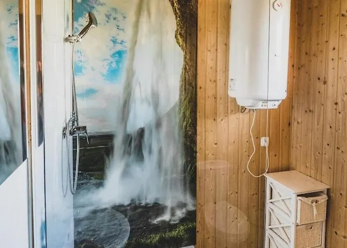 With Private Pond, Jacuzzi And Sauna *