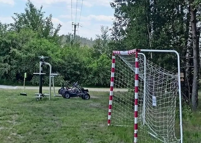 With Private Pond, Jacuzzi And Sauna Semesterbostad *